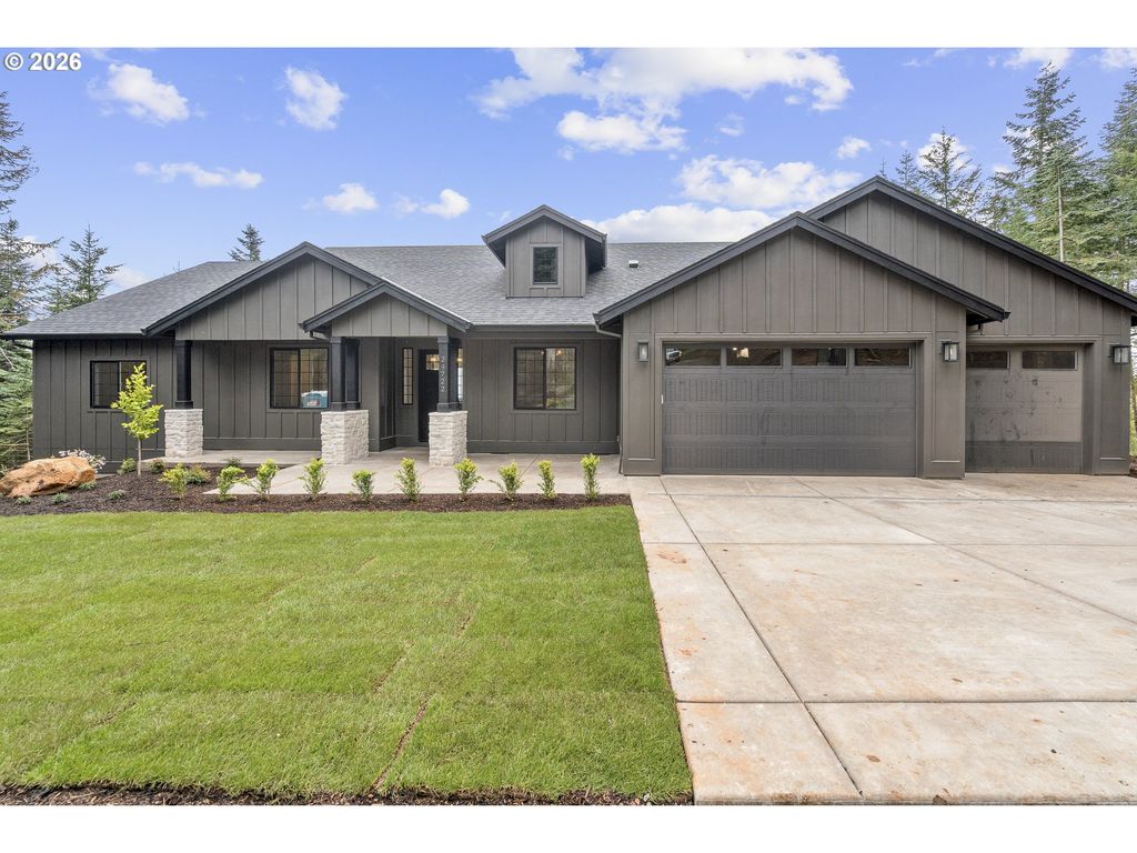 12655 Ne GREENLEAF Dr, Newberg, OR 97132