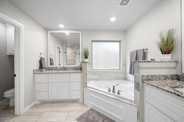 712 NW 199th Street, Edmond, OK 73012