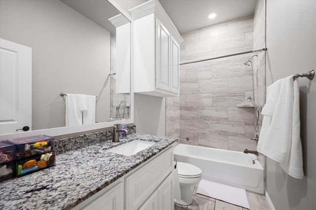 712 NW 199th Street, Edmond, OK 73012