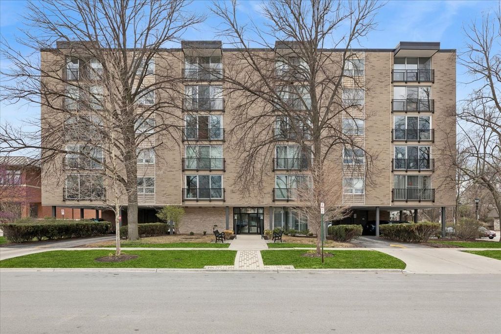 424 Park Avenue 501, River Forest, IL 60305