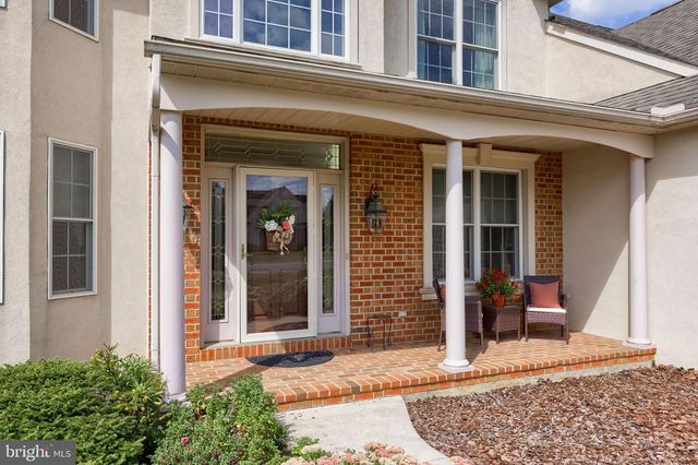 391 ECKER DR, Lititz, PA 17543