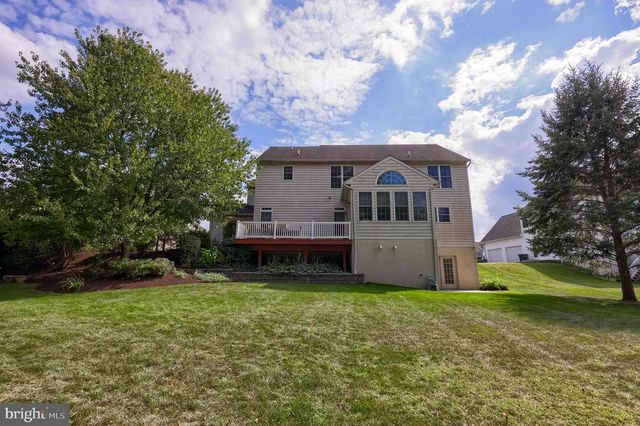 391 ECKER DR, Lititz, PA 17543