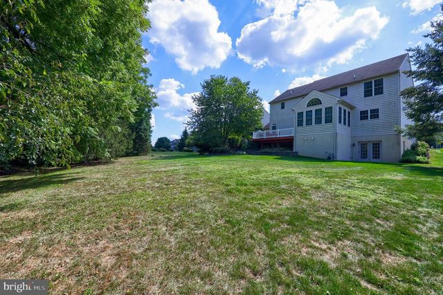 391 ECKER DR, Lititz, PA 17543