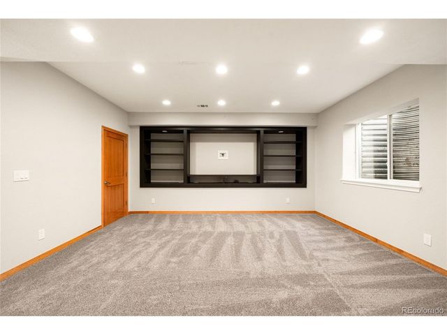 19319 W 57th Pl, Golden, CO 80403