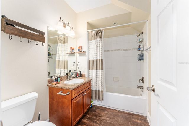 1500 NW 4TH AVENUE 311, Gainesville, FL 32603