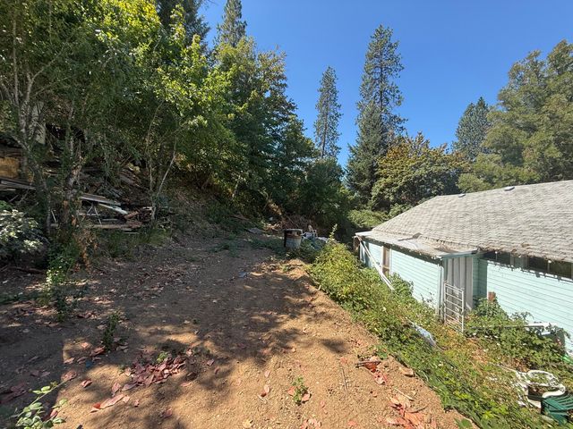 8373 Rogue River Highway, Grants Pass, OR 97527