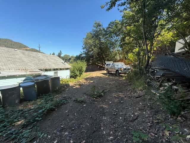 8373 Rogue River Highway, Grants Pass, OR 97527
