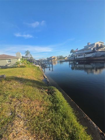 13913 BERKOWITZ AVENUE, Hudson, FL 34667