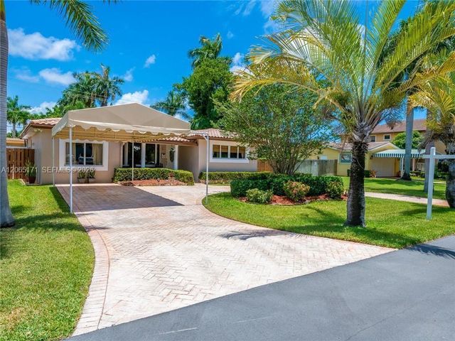 939 Washington Street, Hollywood, FL 33019