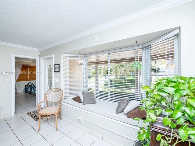 939 Washington Street, Hollywood, FL 33019