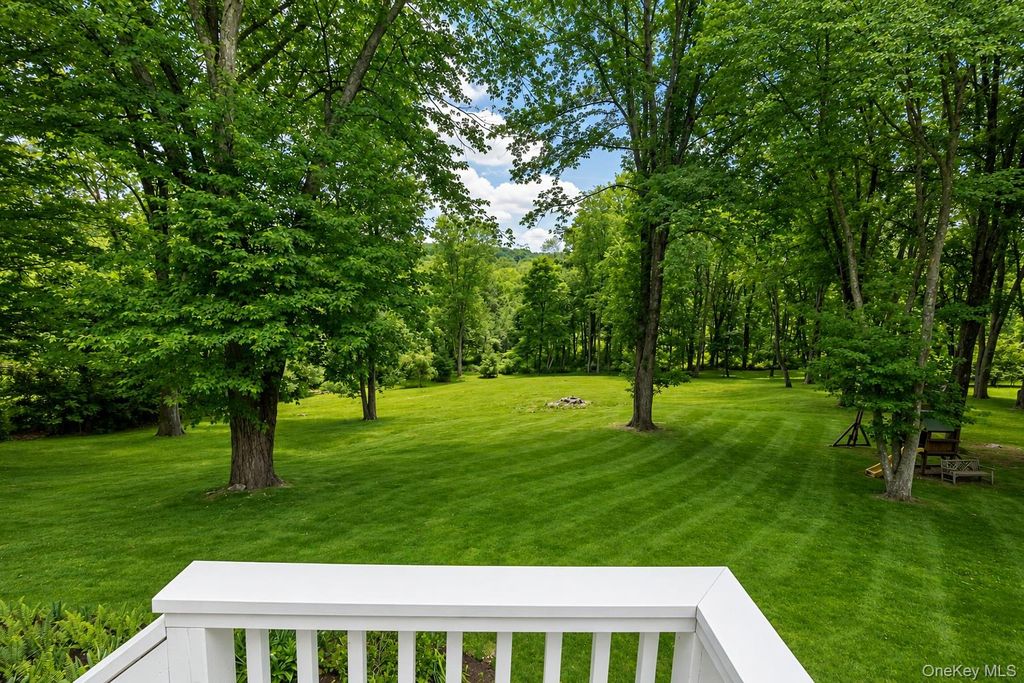 12 Hilltop Road, Waccabuc, NY 10597 — photo 2