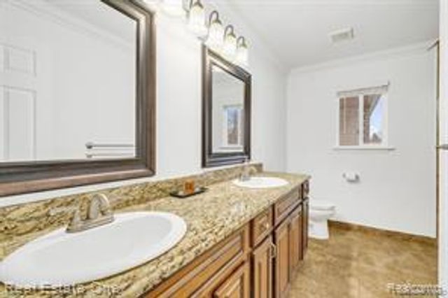 50500 Card Road, Macomb, MI 48044