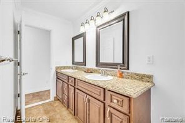50500 Card Road, Macomb, MI 48044