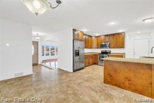50500 Card Road, Macomb, MI 48044
