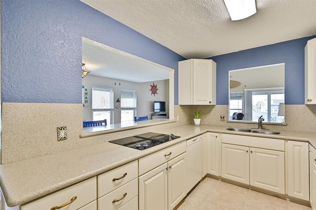 8111 Broadway Street 5, Galveston, TX 77554