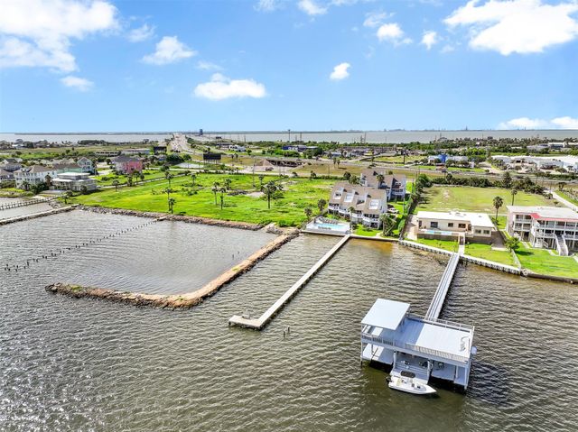 8111 Broadway Street 5, Galveston, TX 77554