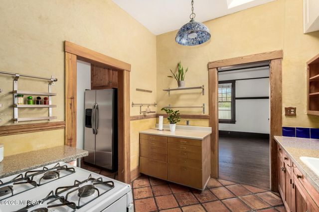 646 E 5th Street, Tucson, AZ 85705