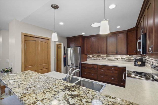 6217 Sharpsburg Drive, Madison, WI 53718