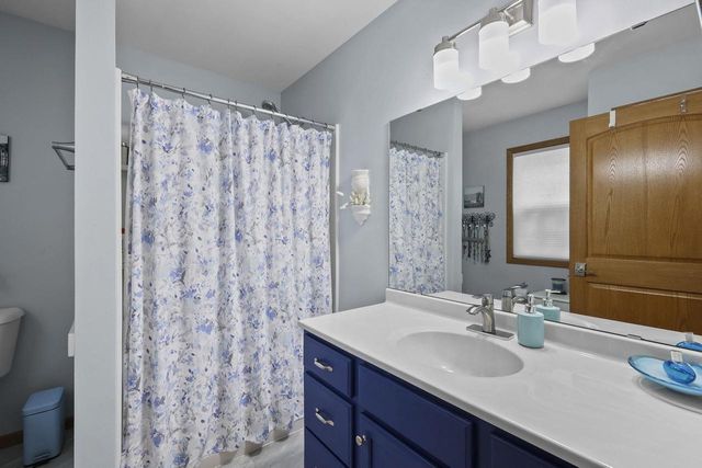 6217 Sharpsburg Drive, Madison, WI 53718