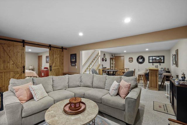 6217 Sharpsburg Drive, Madison, WI 53718