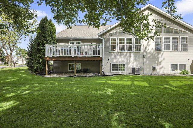 6217 Sharpsburg Drive, Madison, WI 53718