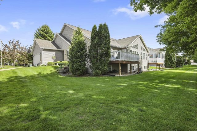 6217 Sharpsburg Drive, Madison, WI 53718