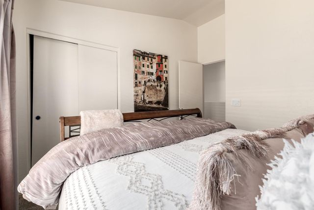 2250 E Deer Valley Road Unit 15, Phoenix, AZ 85024