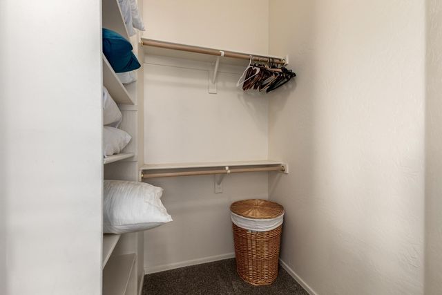 2250 E Deer Valley Road Unit 15, Phoenix, AZ 85024