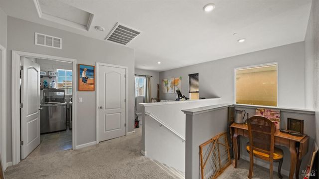 2382 Sheldon Dr, Fairfield, CA 94533