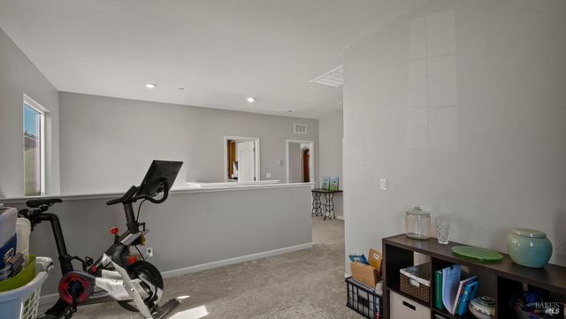 2382 Sheldon Dr, Fairfield, CA 94533