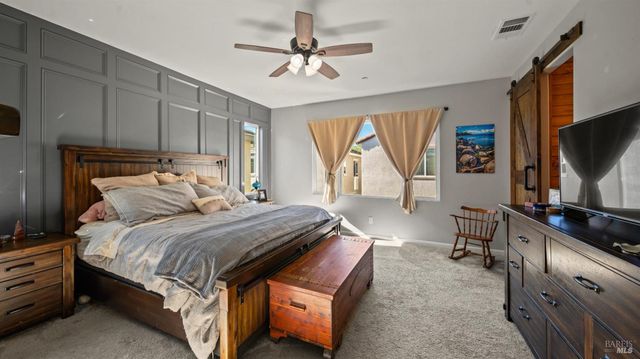 2382 Sheldon Dr, Fairfield, CA 94533