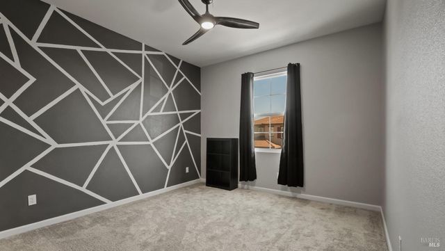 2382 Sheldon Dr, Fairfield, CA 94533