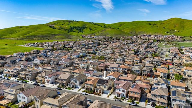 2382 Sheldon Dr, Fairfield, CA 94533