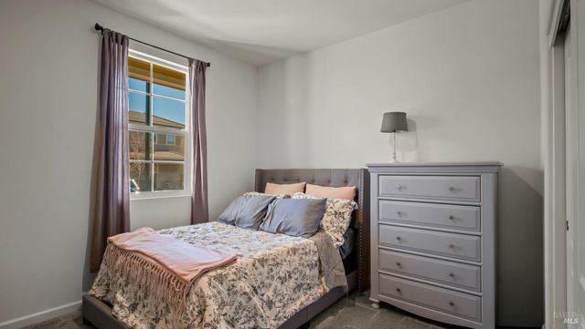 2382 Sheldon Dr, Fairfield, CA 94533