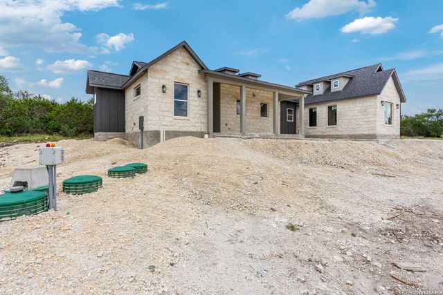 129 Rayner Pl, Spring Branch, TX 78070