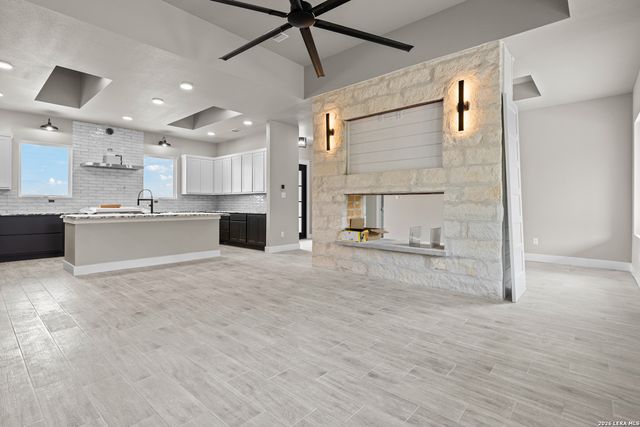 129 Rayner Pl, Spring Branch, TX 78070