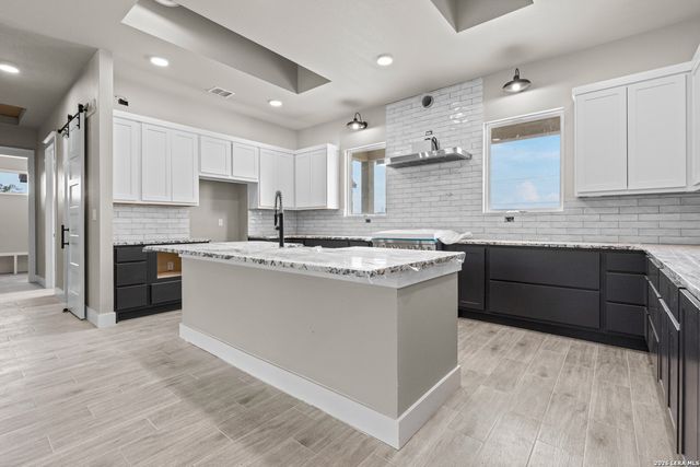 129 Rayner Pl, Spring Branch, TX 78070
