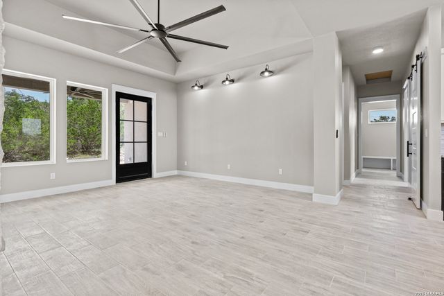 129 Rayner Pl, Spring Branch, TX 78070