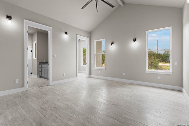 129 Rayner Pl, Spring Branch, TX 78070
