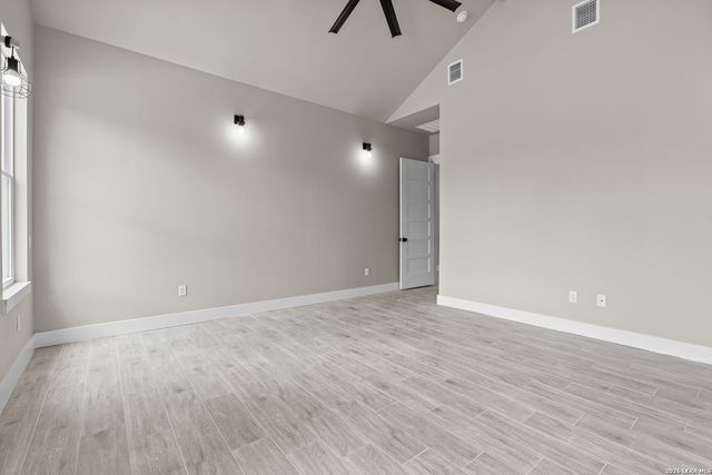 129 Rayner Pl, Spring Branch, TX 78070