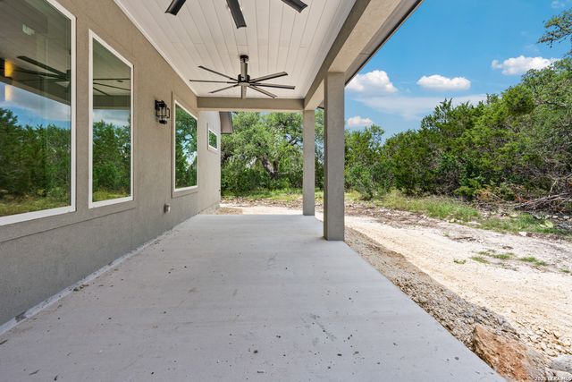 129 Rayner Pl, Spring Branch, TX 78070