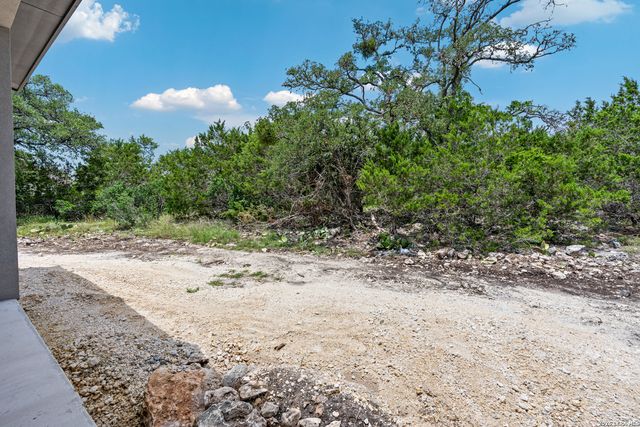 129 Rayner Pl, Spring Branch, TX 78070