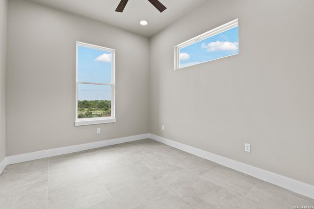 129 Rayner Pl, Spring Branch, TX 78070