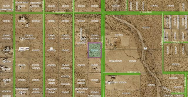 1321 S Laguna Road, Golden Valley, AZ 86413