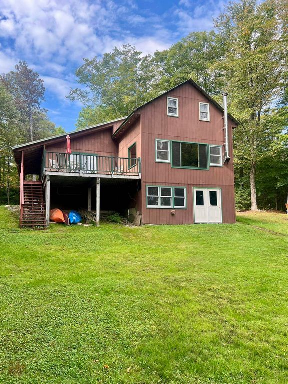 809 Jackson Road, Averill, VT 05901