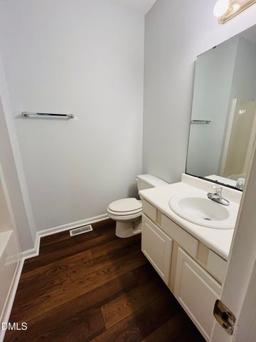 504 Quest Ridge Drive, Fuquay Varina, NC 27526