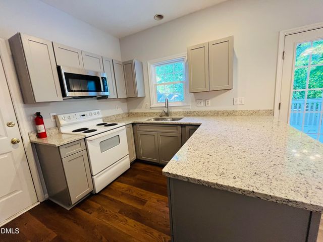 504 Quest Ridge Drive, Fuquay Varina, NC 27526