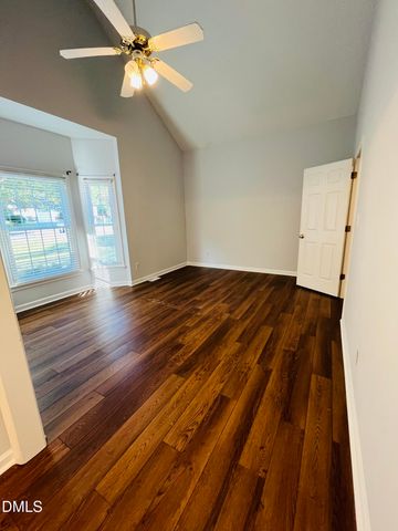 504 Quest Ridge Drive, Fuquay Varina, NC 27526