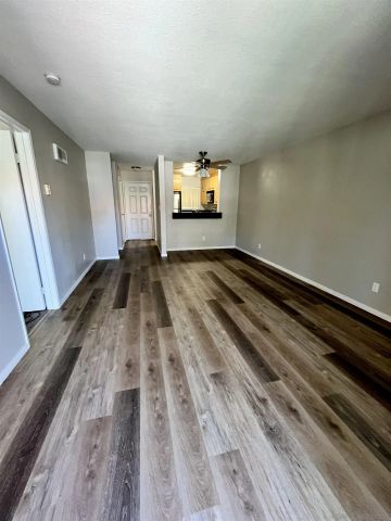 7405 Charmant Drive 2004, San Diego, CA 92122