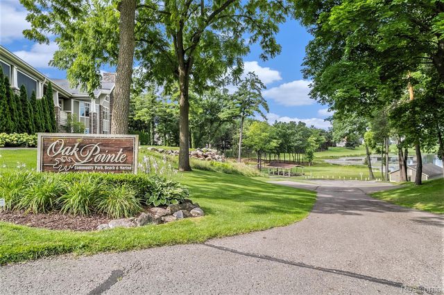 4179 Saint Andrews Street, Genoa Township, MI 48843